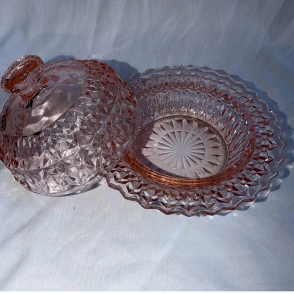 Vintage Pink Depression Glass Round Covered Butter Dish - Diamond Point - Picture 2 of 13